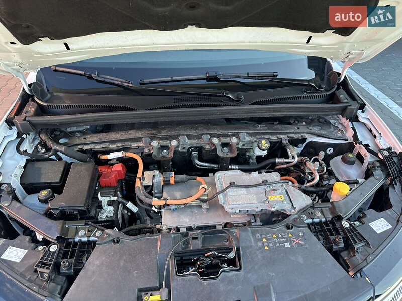 Внедорожник / Кроссовер Renault Megane E-Tech Electric 2024 в Житомире