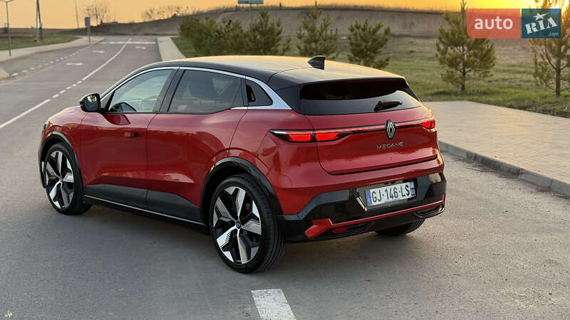 Внедорожник / Кроссовер Renault Megane E-Tech Electric 2022 в Ровно