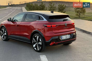 Внедорожник / Кроссовер Renault Megane E-Tech Electric 2022 в 