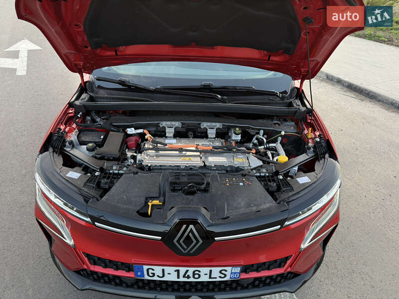 Внедорожник / Кроссовер Renault Megane E-Tech Electric 2022 в Ровно