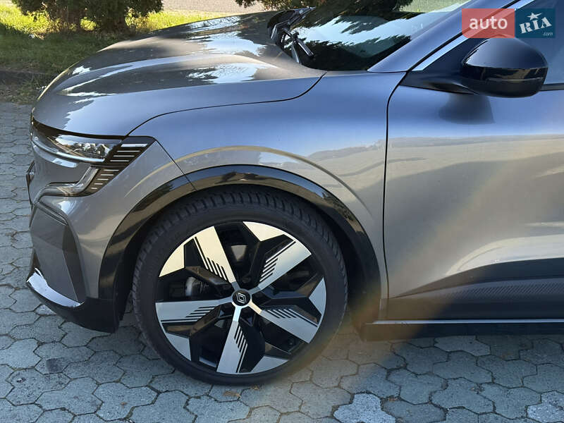 Позашляховик / Кросовер Renault Megane E-Tech Electric 2023 в Дубні фото 23 Позашляховик / Кросовер Renault Megane E-Tech Electric 2023 в Дубні