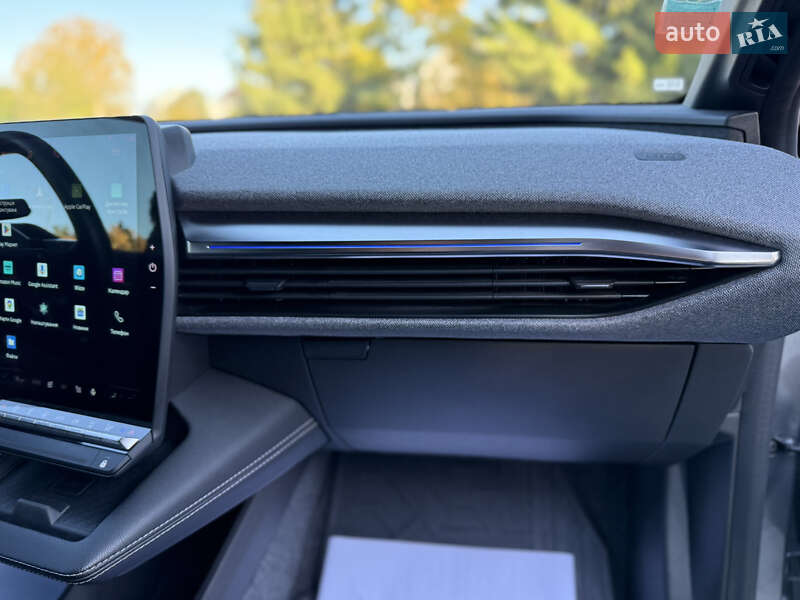 Позашляховик / Кросовер Renault Megane E-Tech Electric 2023 в Дубні фото 69 Позашляховик / Кросовер Renault Megane E-Tech Electric 2023 в Дубні