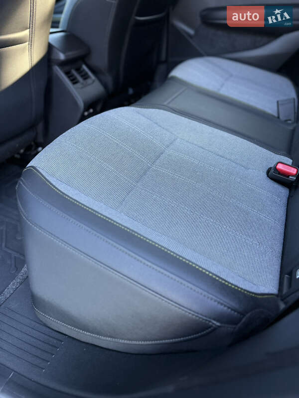 Позашляховик / Кросовер Renault Megane E-Tech Electric 2023 в Дубні фото 103 Позашляховик / Кросовер Renault Megane E-Tech Electric 2023 в Дубні