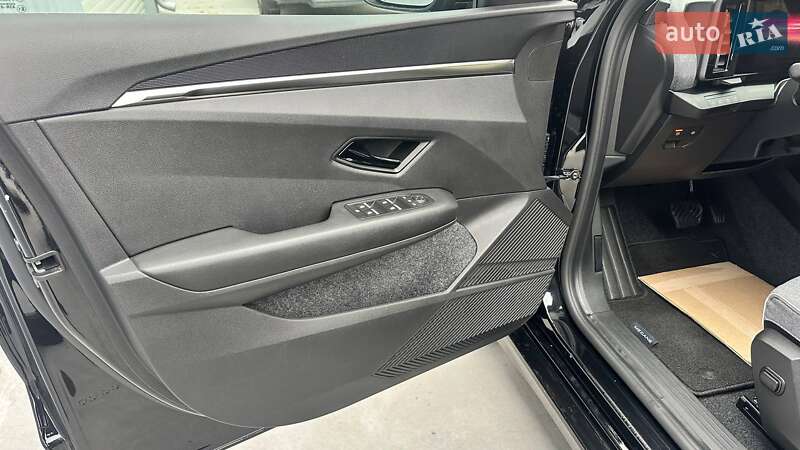 Позашляховик / Кросовер Renault Megane E-Tech Electric 2023 в Дубні фото 6 Позашляховик / Кросовер Renault Megane E-Tech Electric 2023 в Дубні