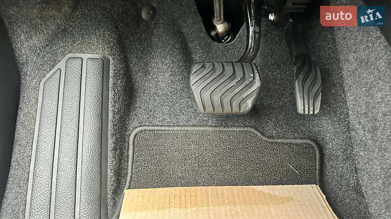 Позашляховик / Кросовер Renault Megane E-Tech Electric 2023 в Дубні фото 7 Позашляховик / Кросовер Renault Megane E-Tech Electric 2023 в Дубні