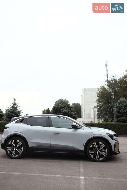 Внедорожник / Кроссовер Renault Megane E-Tech Electric 2022 в Каменском