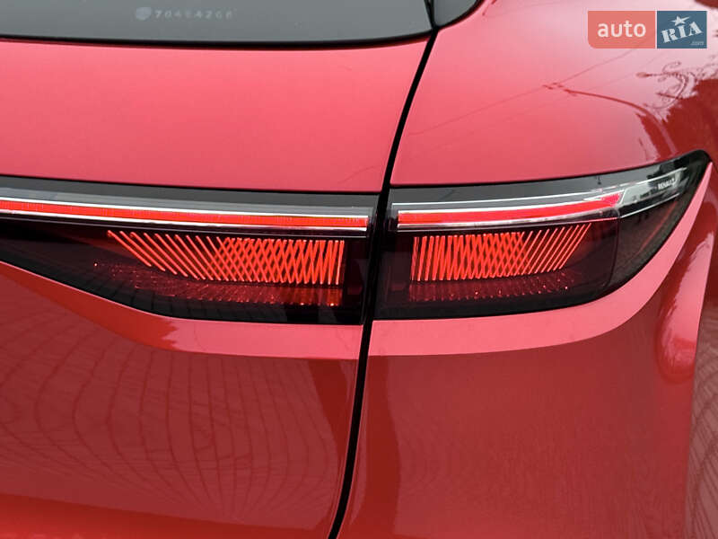 Позашляховик / Кросовер Renault Megane E-Tech Electric 2023 в Самборі фото 35 Позашляховик / Кросовер Renault Megane E-Tech Electric 2023 в Самборі