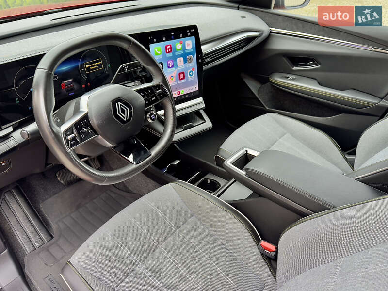 Позашляховик / Кросовер Renault Megane E-Tech Electric 2023 в Самборі фото 64 Позашляховик / Кросовер Renault Megane E-Tech Electric 2023 в Самборі