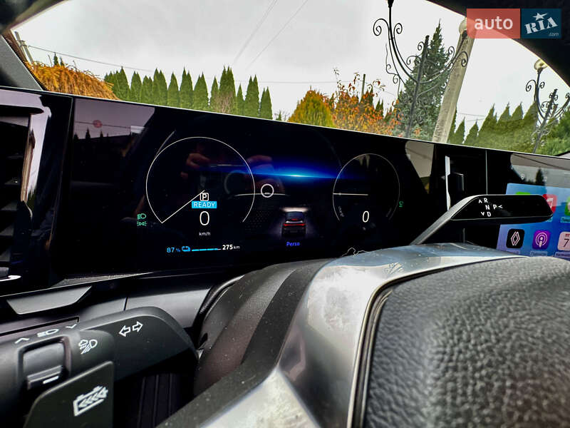Позашляховик / Кросовер Renault Megane E-Tech Electric 2023 в Самборі фото 91 Позашляховик / Кросовер Renault Megane E-Tech Electric 2023 в Самборі
