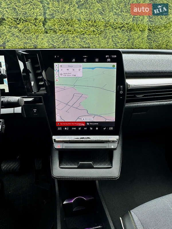 Позашляховик / Кросовер Renault Megane E-Tech Electric 2023 в Самборі фото 98 Позашляховик / Кросовер Renault Megane E-Tech Electric 2023 в Самборі