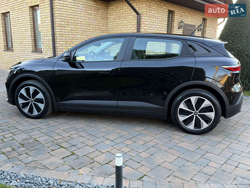 Позашляховик / Кросовер Renault Megane E-Tech Electric 2024 в Рівному