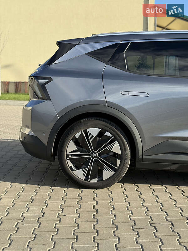 Внедорожник / Кроссовер Renault Megane E-Tech Electric 2025 в Луцке