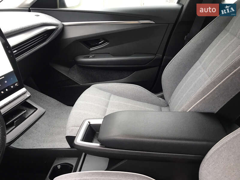 Внедорожник / Кроссовер Renault Megane E-Tech Electric 2022 в Ровно