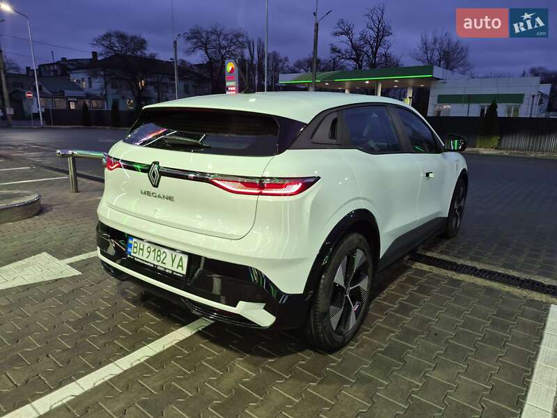 Позашляховик / Кросовер Renault Megane E-Tech Electric 2022 в Одесі