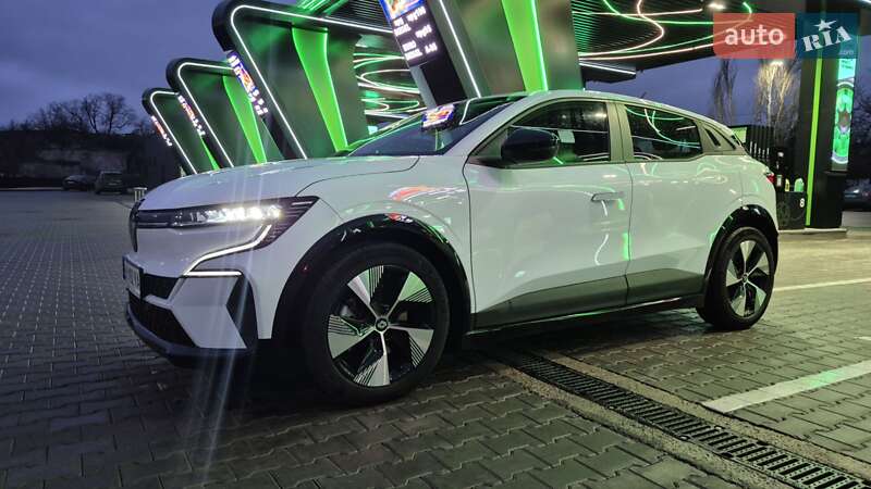 Позашляховик / Кросовер Renault Megane E-Tech Electric 2022 в Одесі