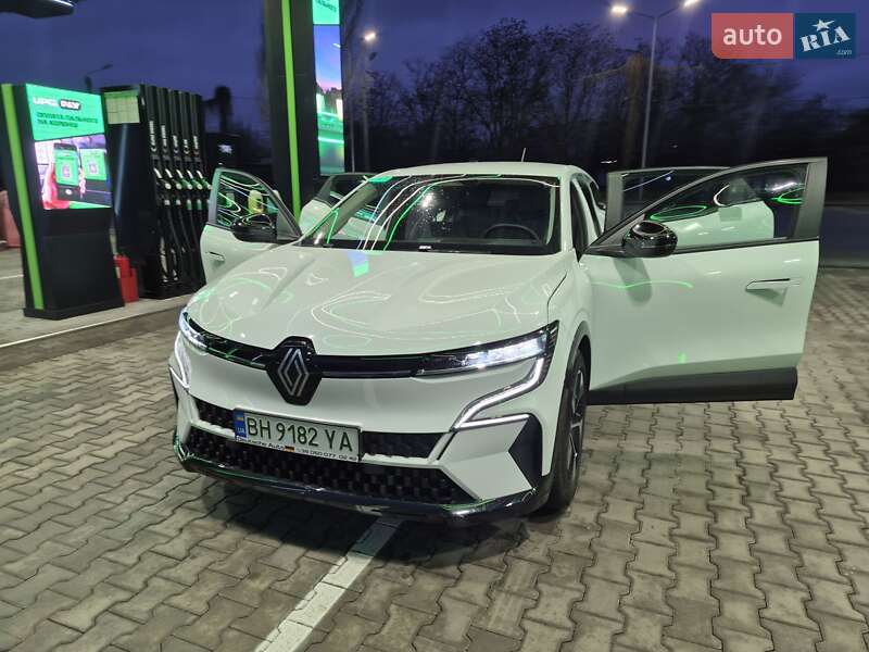 Позашляховик / Кросовер Renault Megane E-Tech Electric 2022 в Одесі