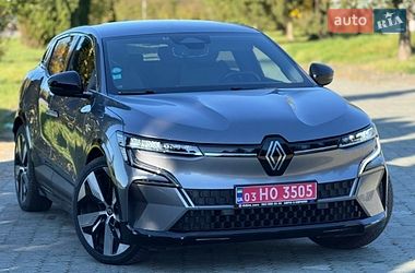 Внедорожник / Кроссовер Renault Megane E-Tech Electric 2022 в Дубно