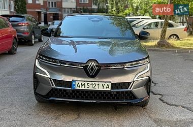 Седан Renault Megane E-Tech Electric 2023 в Звягеле