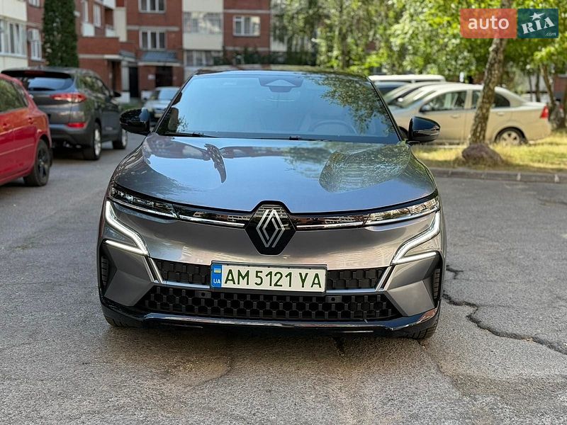 Седан Renault Megane E-Tech Electric 2023 в Звягеле