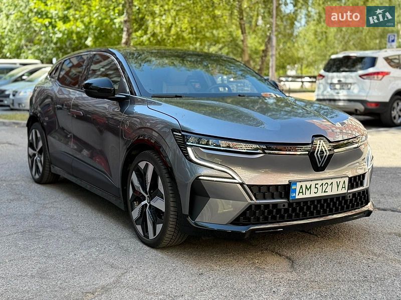 Седан Renault Megane E-Tech Electric 2023 в Звягеле