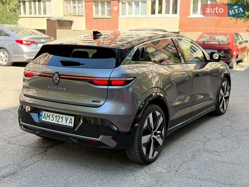 Седан Renault Megane E-Tech Electric 2023 в Звягеле