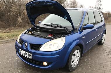 Хетчбек Renault Megane Scenic 2007 в 