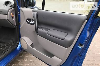 Хетчбек Renault Megane Scenic 2007 в 
