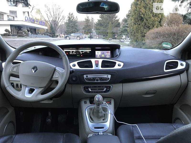 Універсал Renault Megane Scenic 2010 в Тернополі