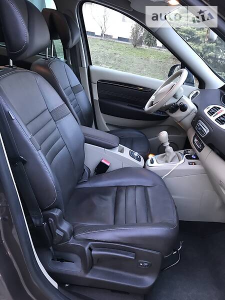 Універсал Renault Megane Scenic 2010 в Тернополі