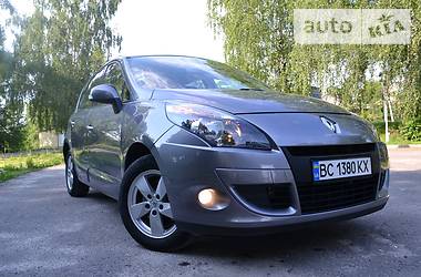 Універсал Renault Megane Scenic 2009 в Золочеві