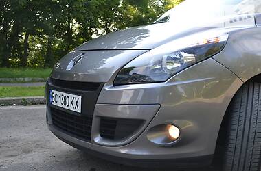 Універсал Renault Megane Scenic 2009 в Золочеві