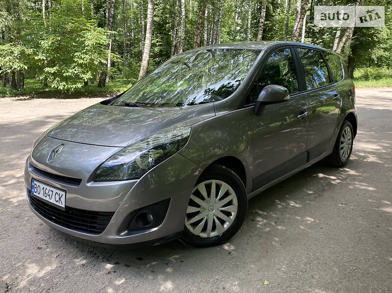 Мінівен Renault Megane Scenic 2009 в Тернополі