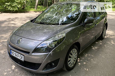 Мінівен Renault Megane Scenic 2009 в 
