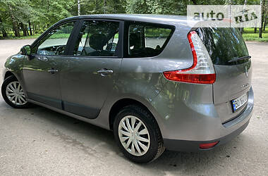 Мінівен Renault Megane Scenic 2009 в 