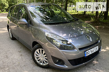 Мінівен Renault Megane Scenic 2009 в 