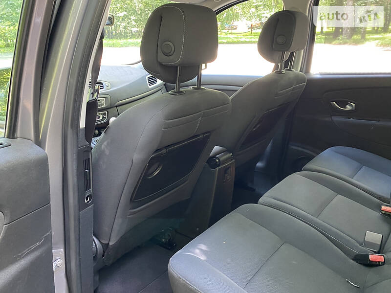 Мінівен Renault Megane Scenic 2009 в Тернополі