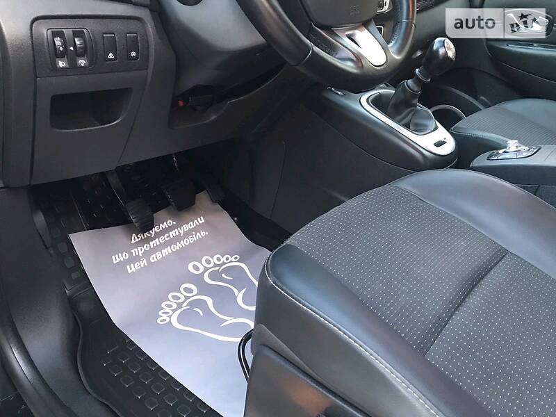 Мінівен Renault Megane Scenic 2012 в Луцьку