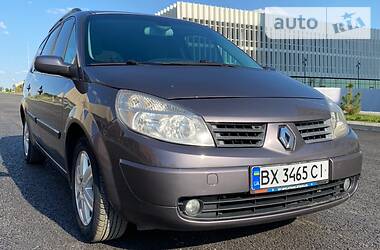 Хетчбек Renault Megane Scenic 2004 в 