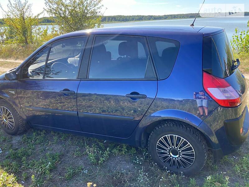 Хетчбек Renault Megane Scenic 2006 в Києві