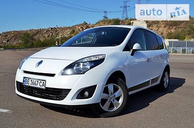 Минивэн Renault Megane Scenic 2010 в Южноукраинске