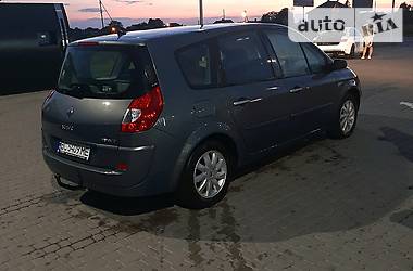 Минивэн Renault Megane Scenic 2007 в Городке