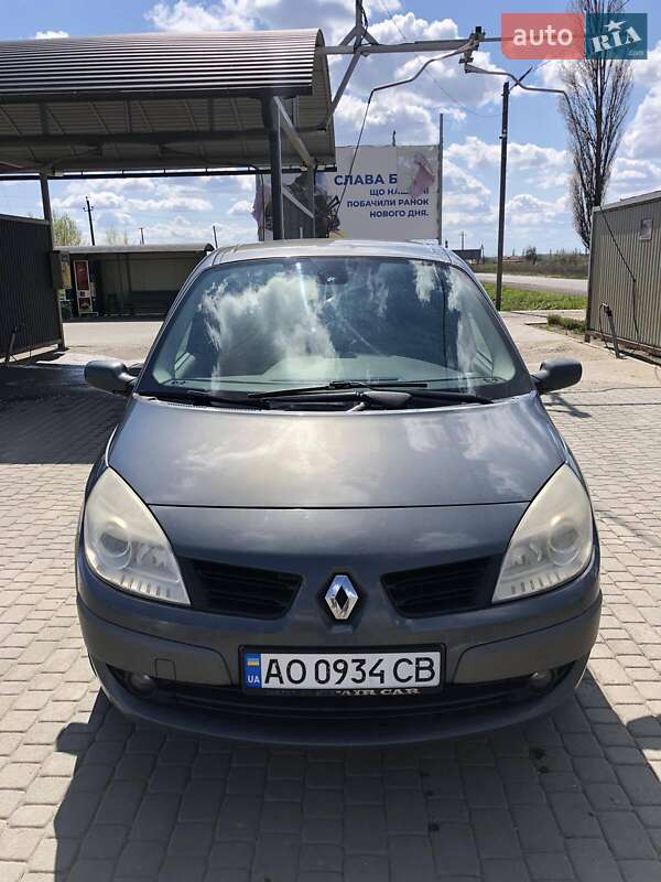 Минивэн Renault Megane Scenic 2007 в Виноградове