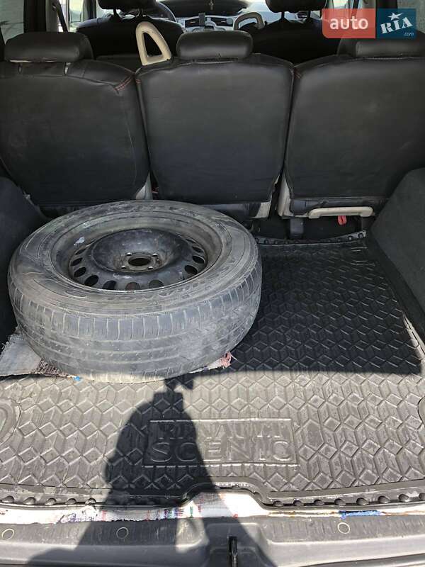 Минивэн Renault Megane Scenic 2007 в Виноградове