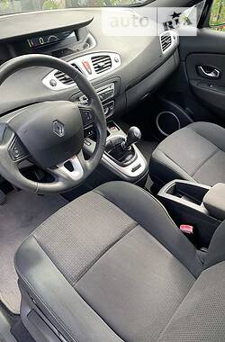 Универсал Renault Megane Scenic 2010 в Киеве