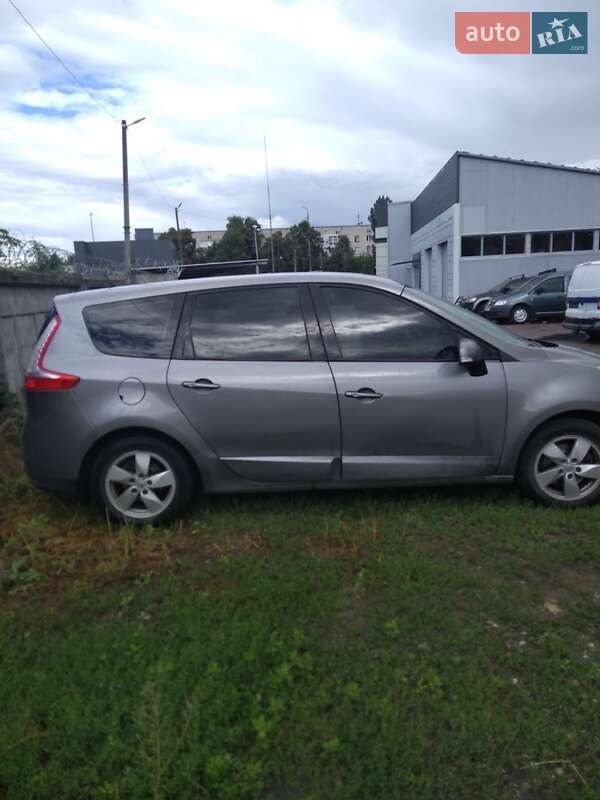 Минивэн Renault Megane Scenic 2010 в Чернигове
