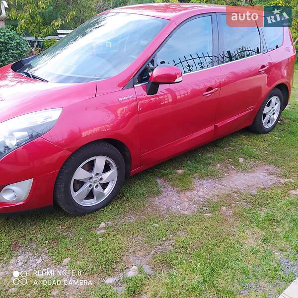 Минивэн Renault Megane Scenic 2009 в Мукачево