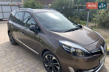 Мінівен Renault Megane Scenic 2013 в 