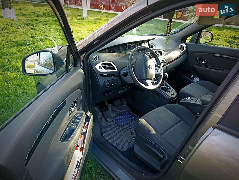 Мінівен Renault Megane Scenic 2012 в Одесі