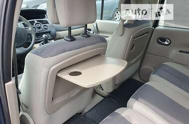 Минивэн Renault Megane Scenic 2005 в 