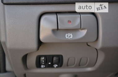 Минивэн Renault Megane Scenic 2006 в 